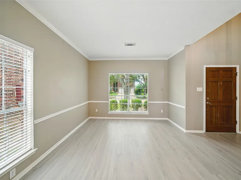 3119 Waters Way Dr — Photo 4