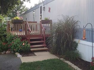 30 Walnut St, Minooka, IL 60447