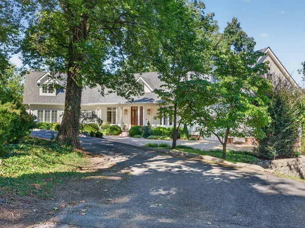 1117 Winding Oaks Way, Chattanooga, TN 37405