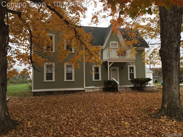 7709 Silverwood Rd, North Branch, MI 48461