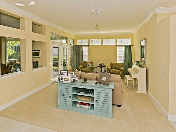 4th image of 245 Waters Edge Dr S