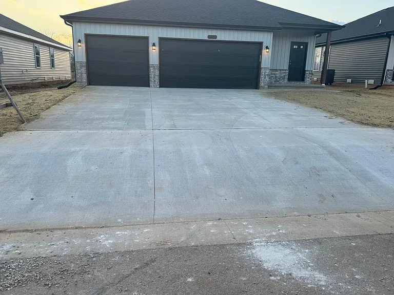 3439 N Nixon Ave — Photo 1