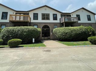 607 Queensway Ct #607, Newport, KY 41076