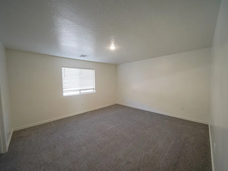 3243 S Fossil Hills Dr — Photo 39