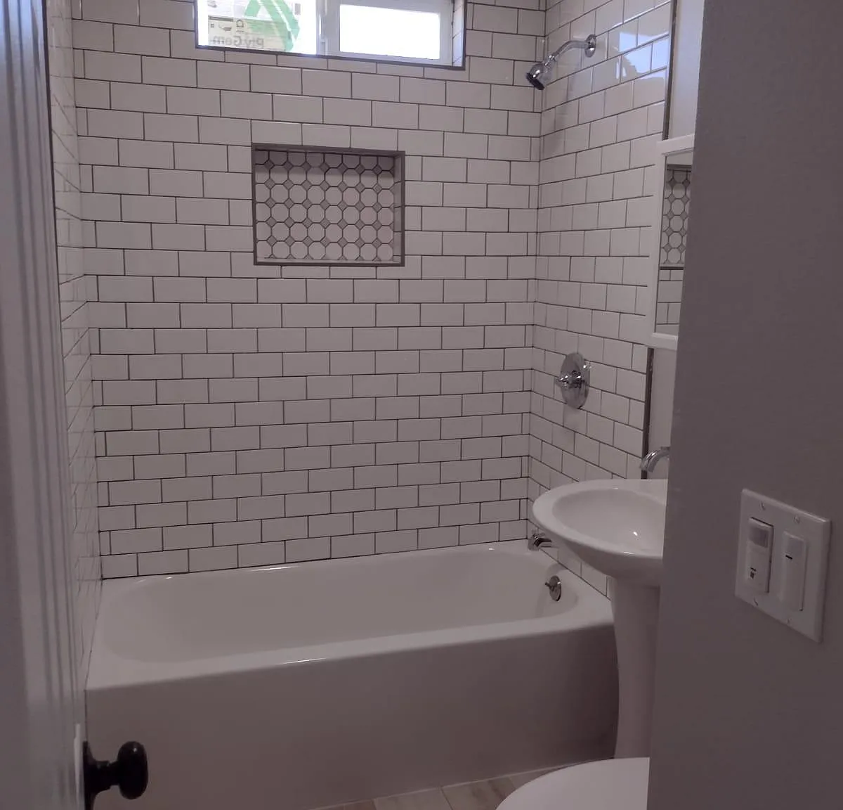 1551 Riverside Dr — Photo 4