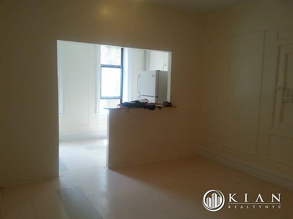5th image of 2810 Bailey Ave APT 33D