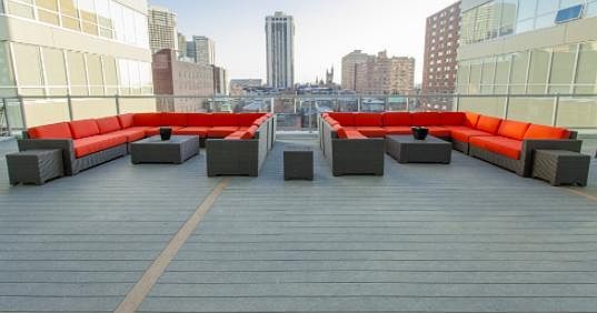 3rd image of 2042 Market St #819