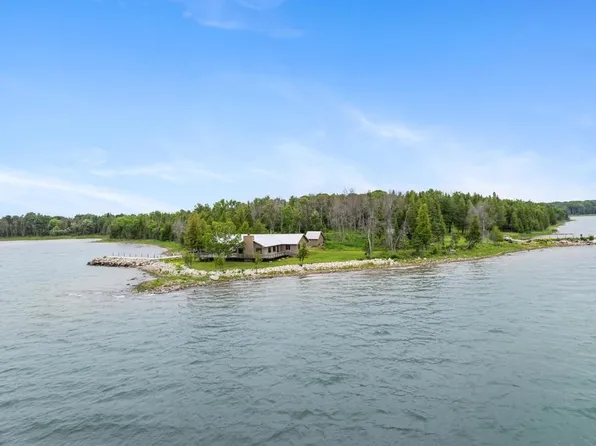 14851 E Burnt Is, Drummond Island, MI 49726