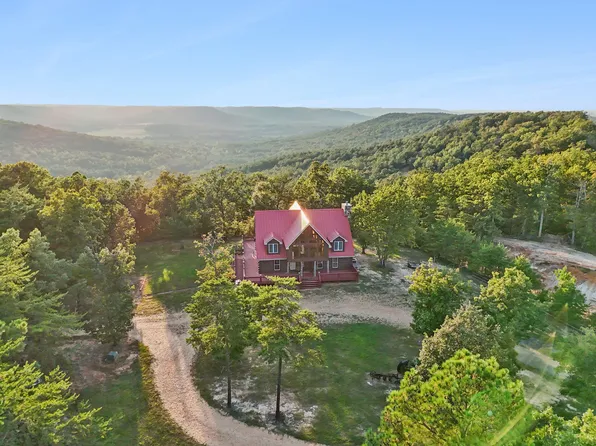 589 Hester Porter Rd, Tuscumbia, AL 35674