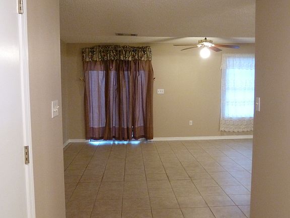 Entry way looking into living area /door to back yard