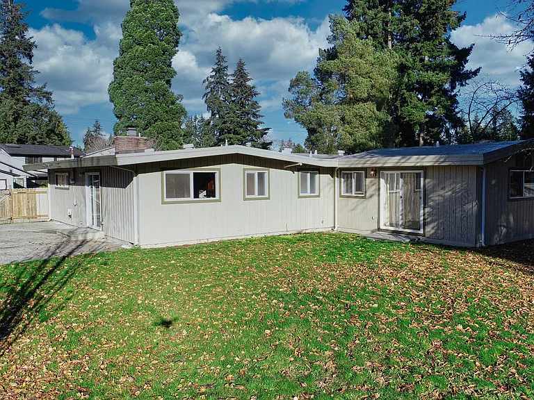 14405 SE 15th St — Photo 23