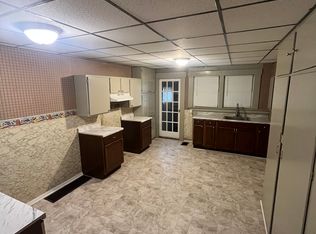 1104 Marne Rd, Erie, PA 16511