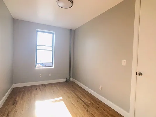 Rented by Bohemia Realty Group | media 17