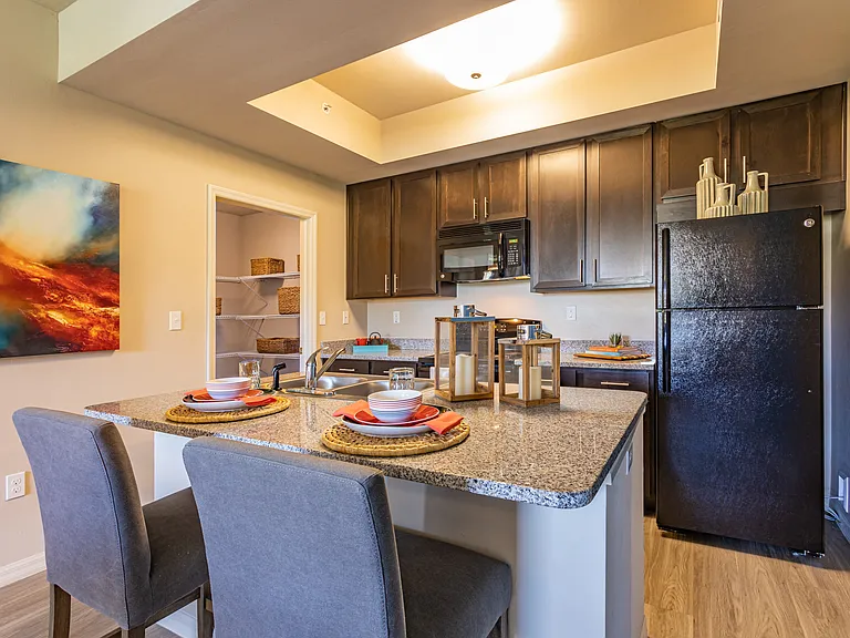 Colonial Commons — Photo 14
