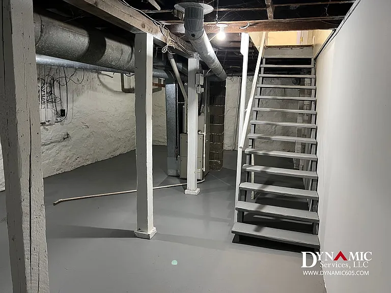 424 W 12th St — Photo 29