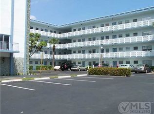 4090 NW 42nd Ave APT 108, Lauderdale Lakes, FL 33319