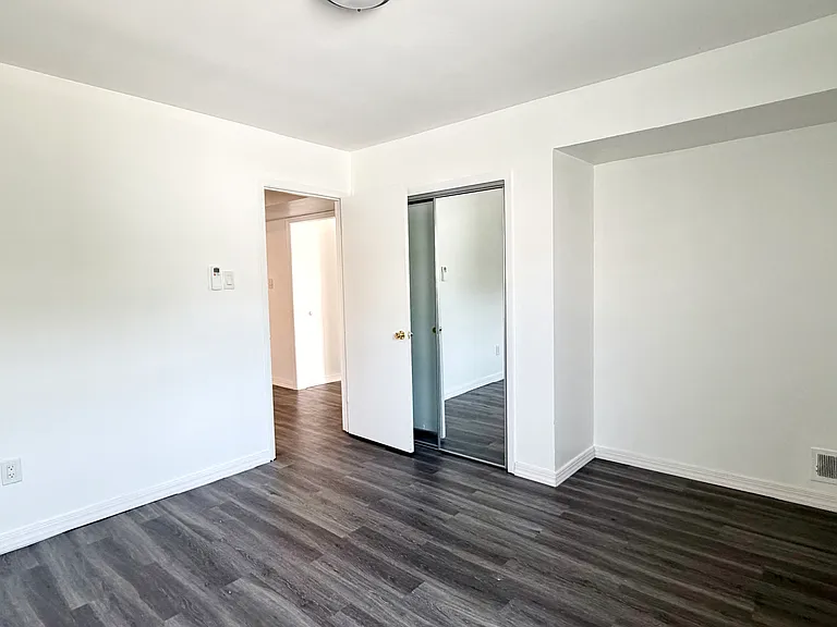 162 Woodbine Ave #1 — Photo 18