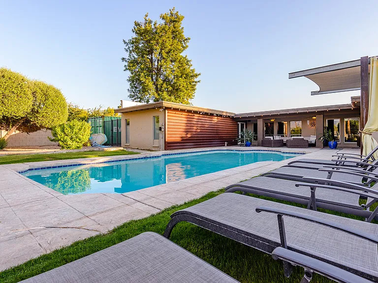 8602 E Cortez St — Photo 9