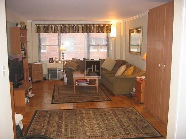 1st image of 425 E 54th St #4T