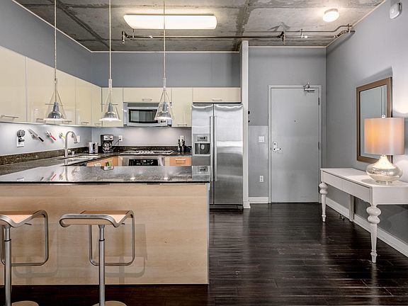 4th image of 645 W 9th St APT 332