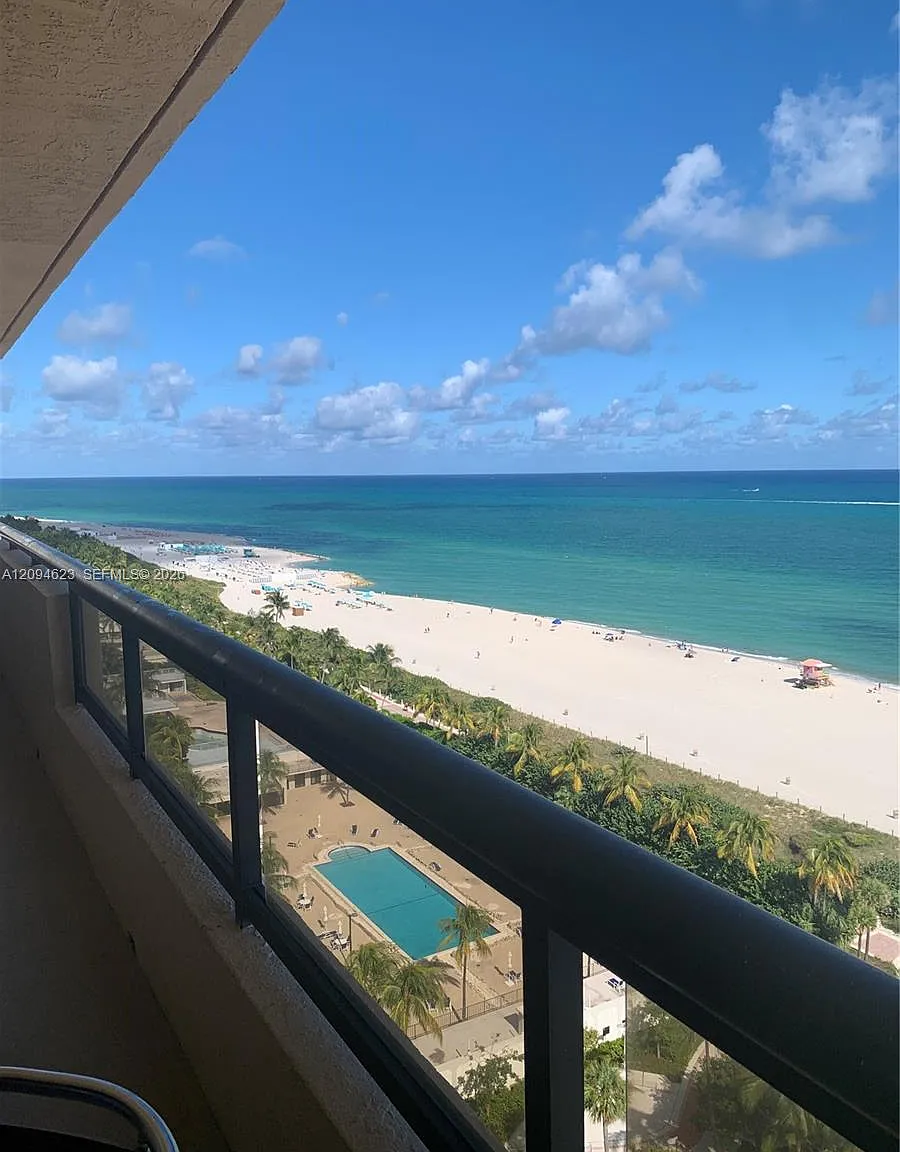 Club Atlantis Condo — Photo 1