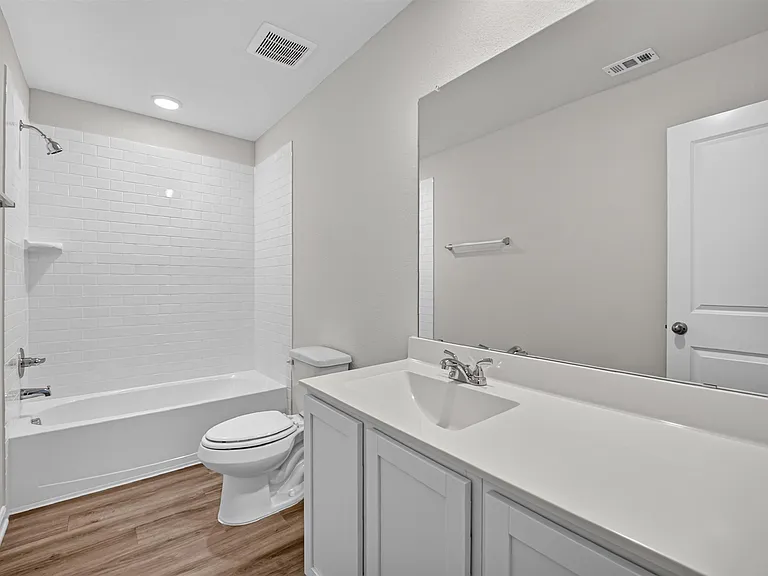 1421 Marcella Ln — Photo 13
