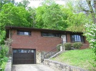 305 Scenic Dr, Saint Albans, WV 25177