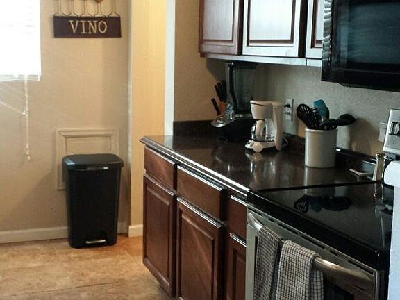 4th image of 3295 Newport St
