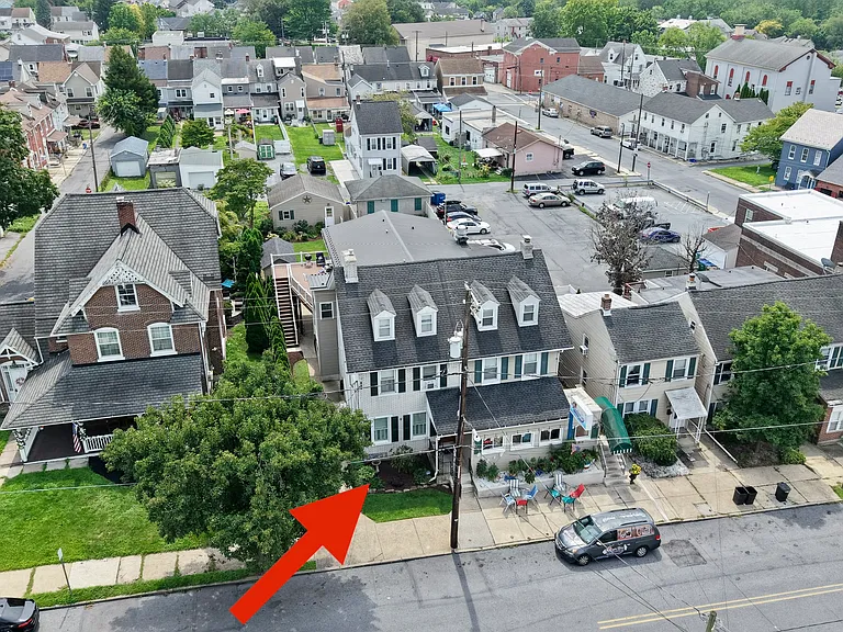 217 Bridge St #1 — Photo 32