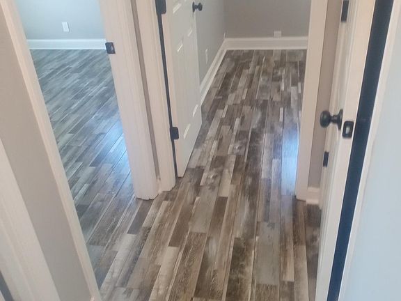 4th image of 3728 Niagara Dr
