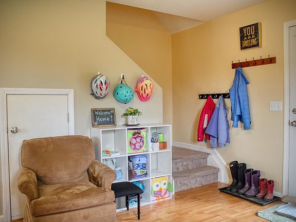 5th image of 368 Asbury Rd
