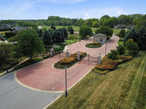 1910 Chamborde, Chesterton, IN 46304