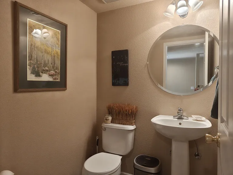951 Euclid Ave #1 — Photo 12