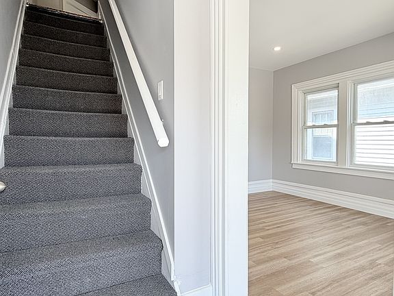 4th image of 2177-2181 Howard Ave #2177
