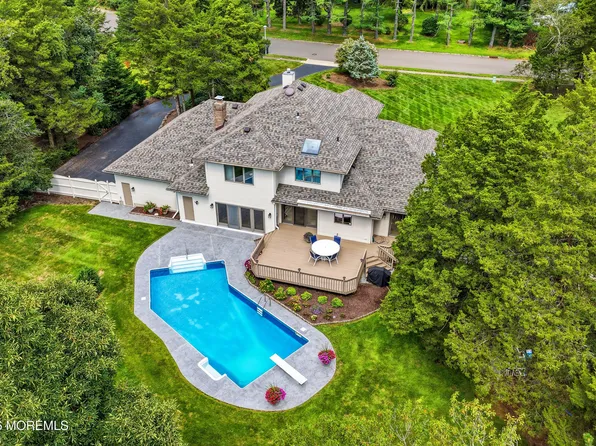 195 Lamdan Lane, Toms River, NJ 08753