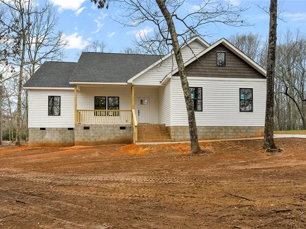 275A Paradise Vista Dr, Williamston, SC 29697