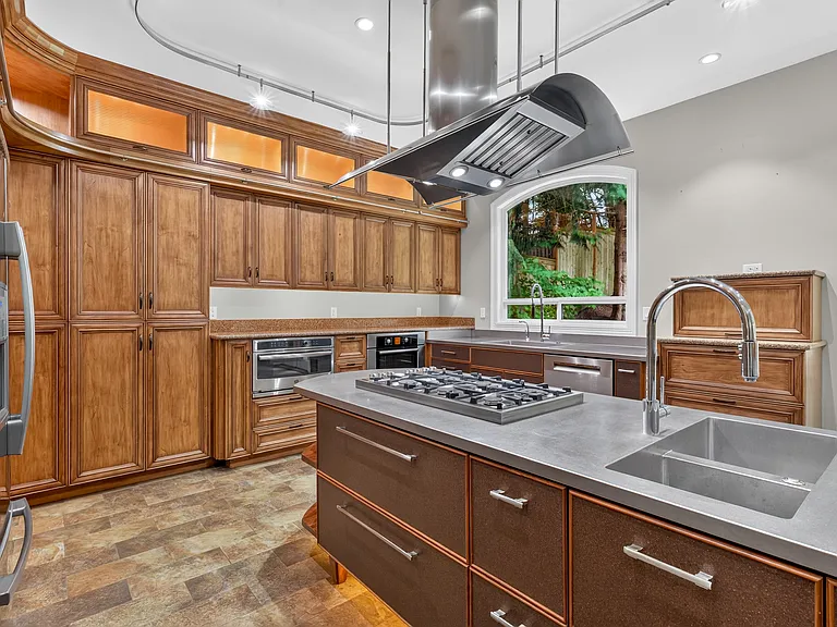 16290 SE 48th Dr — Photo 16