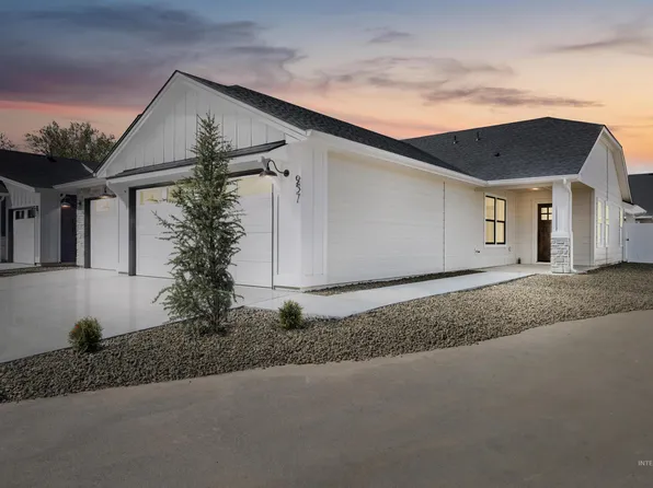 957 S Almond St, Nampa, ID 83686
