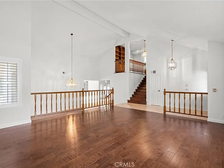 11861 Darby Ave — Photo 12