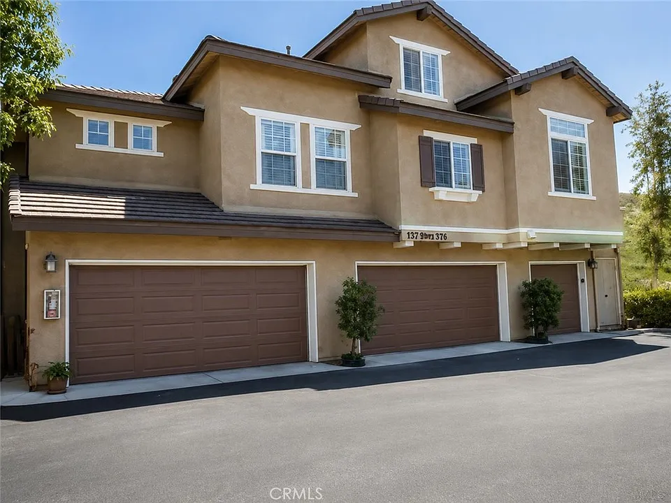 121 Chadron Cir