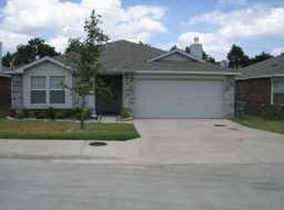 6815 Clark Vista Dr, Dallas, TX 75236