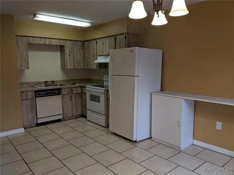 5353 W Customer Ct — Photo 6