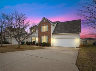 3716 Shadow Ridge Dr, High Point, NC 27265