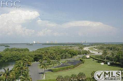 4th image of 8701 Estero Blvd Unit 607