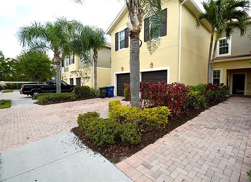 7770 Moonstone Dr #7-104 Photo 1
