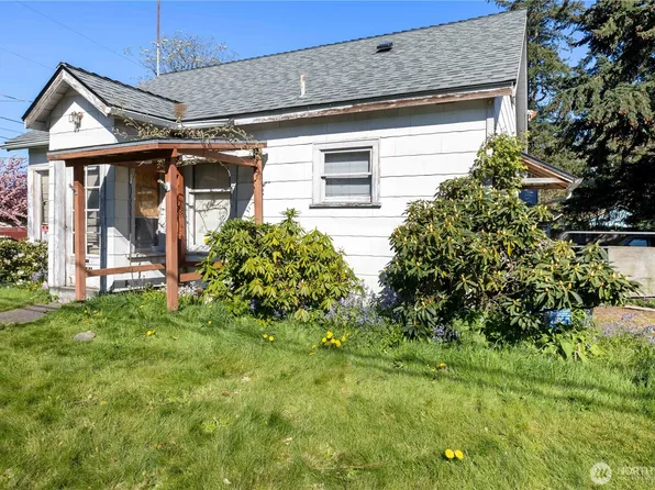 10101 Ainsworth Ave S, Tacoma, WA 98444