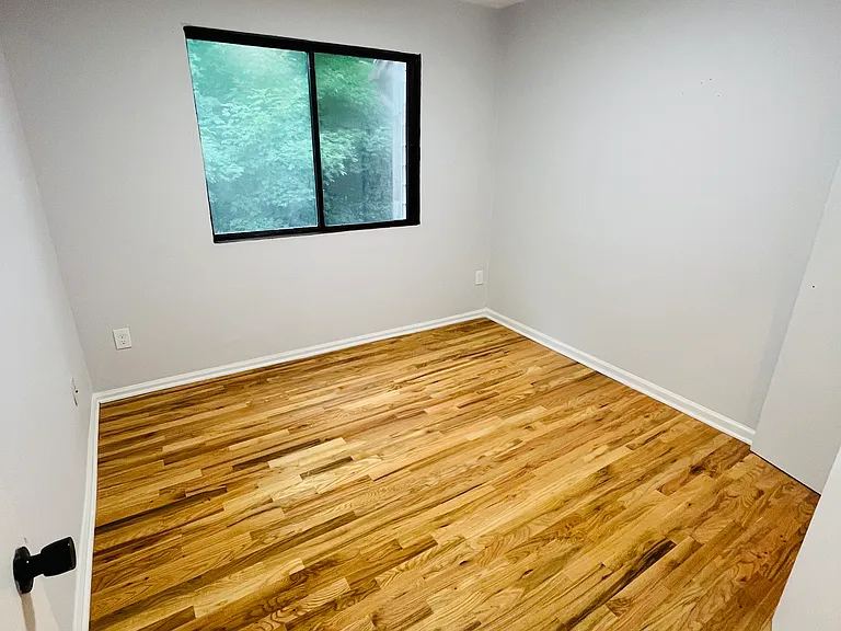 101 Hazel St #B7 — Photo 15