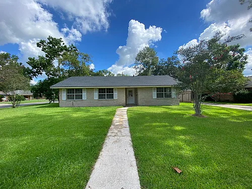 1006 E Hazel St Photo 1