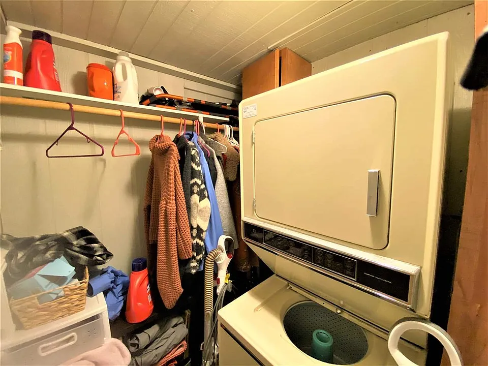 Lower Laundry