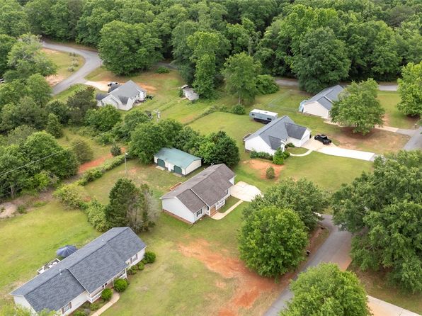 228 Bridgeview Dr, Anderson, SC 29625